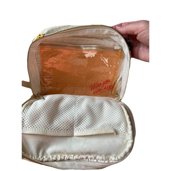 BAN.DO GETAWAY TOILETRY COSMETIC BAG .wish You We’re Here. Makeup. Flowers Bando - Picture 4 of 8